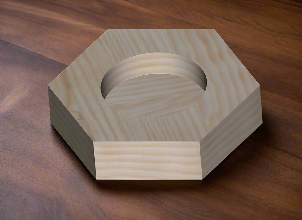 Hexagonal candlestick, pine 6 cm.